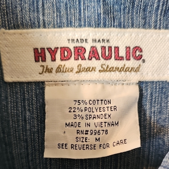 Hydraulic New Women's Light Blue Jean Jacket Size Medium NEVER WORN - Picture 2 of 8